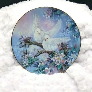 Lena Liu "The Doves" 1991 Decorative Plate